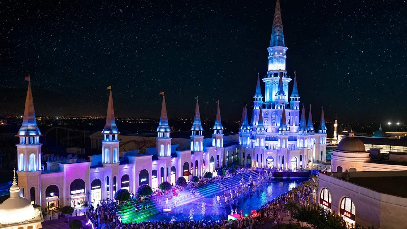 Land of Legends (Night Tour)